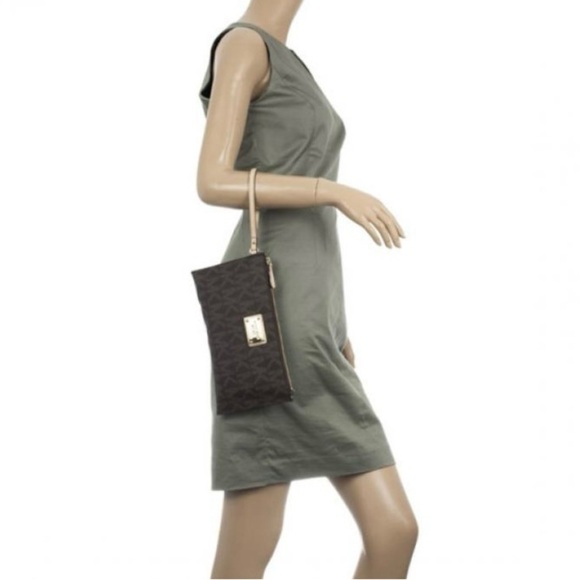 MICHAEL Michael Kors Brown Monogram Large Wristlet MSRP $98